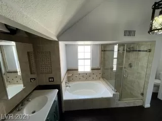 Photo #6: 2669291 Listing