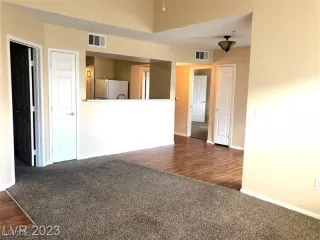 Photo #2: 2669304 Listing