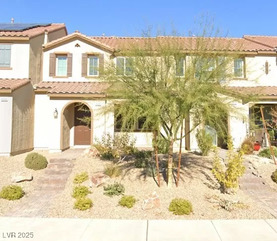 MLS: 2669313 Condo For Sale