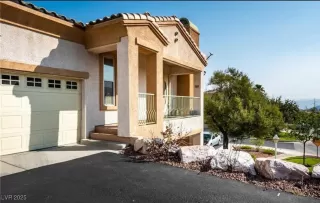 Photo #2: 2669318 Listing