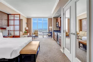 Photo #4: 2669325 Listing