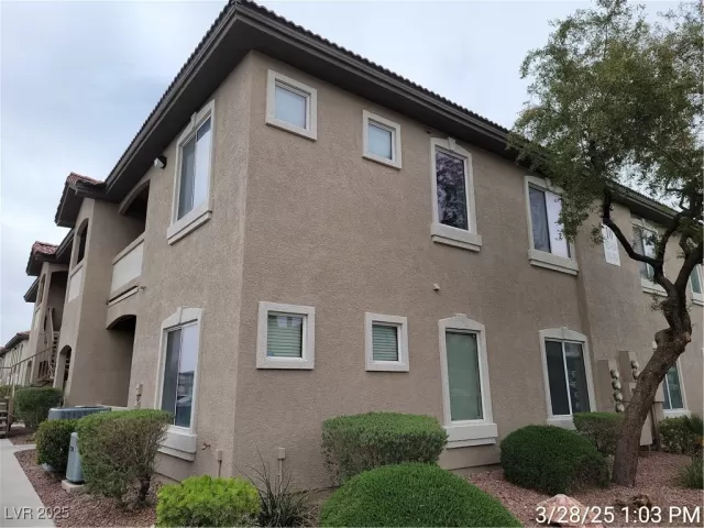 MLS: 2669356 Condo For Sale