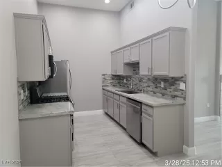 Photo #5: 2669356 Listing 