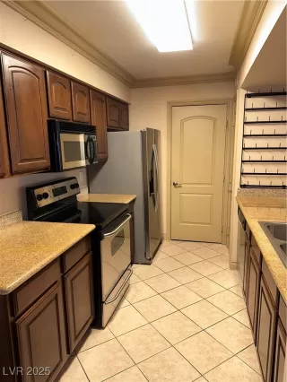 Photo #2: 2669374 Listing 