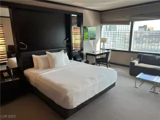 Photo #2: 2669413 Listing