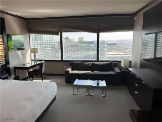 Photo #3: 2669413 Listing