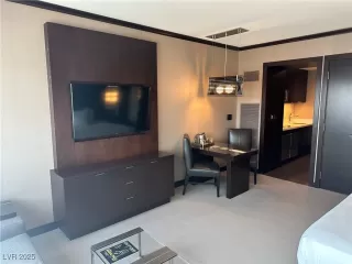 Photo #4: 2669413 Listing