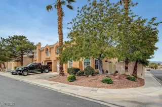 Photo #2: 2669415 Listing