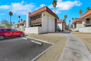 Photo #1: 2669416 Listing 