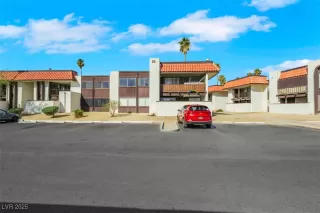 Photo #2: 2669416 Listing 