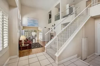 Photo #5: 2669421 Listing