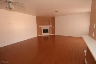 Photo #3: 2669449 Listing