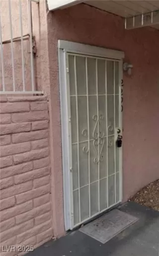 Photo #1: 2669498 Listing