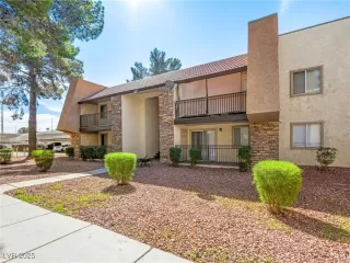 Photo #3: 2669602 Listing