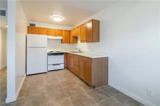 Photo #4: 2669606 Listing