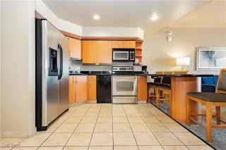 Photo #1: 2669618 Listing