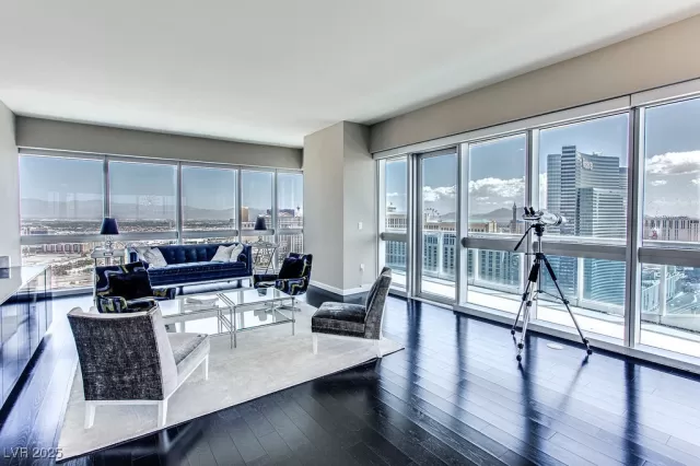 MLS: 2669656 Condo For Sale