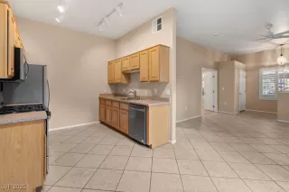 Photo #5: 2669658 Listing 