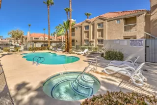 Photo #5: 2669666 Listing