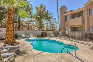 Photo #6: 2669666 Listing