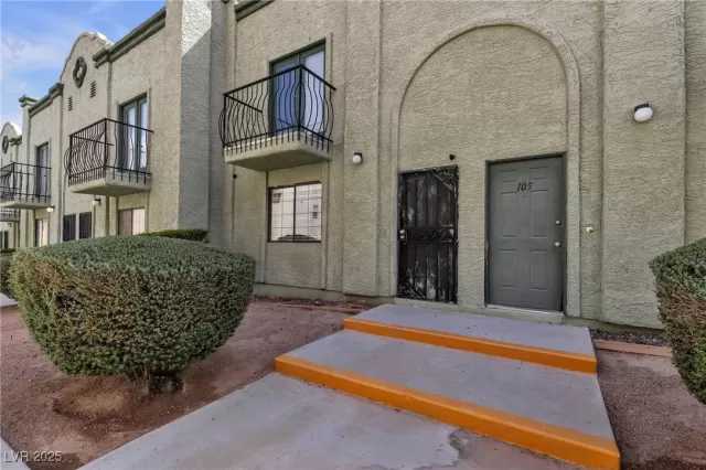 MLS: 2669671 Condo For Sale