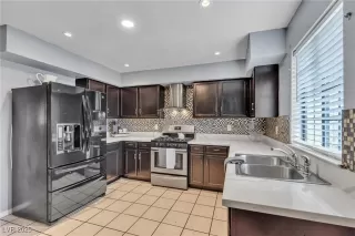 Photo #5: 2669671 Listing 