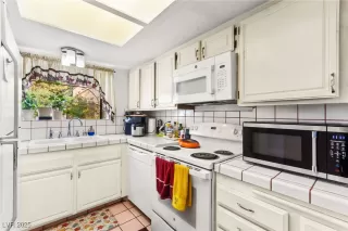 Photo #1: 2669675 Listing