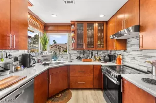 Photo #2: 2669711 Listing 