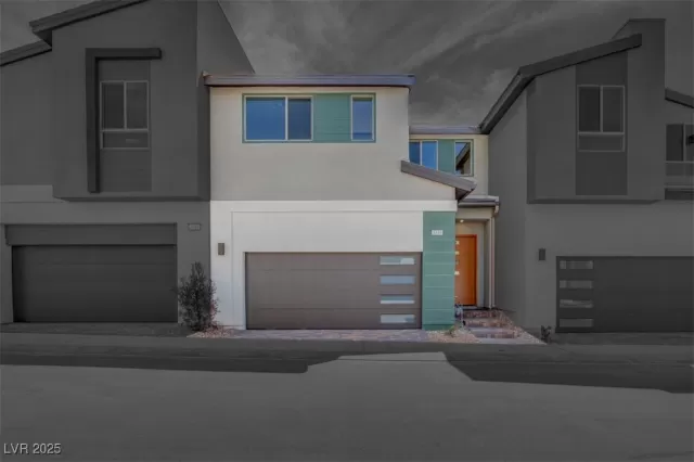 MLS: 2669721 Condo For Sale