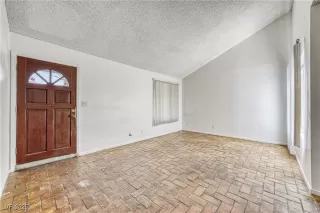 Photo #1: 2669746 Listing