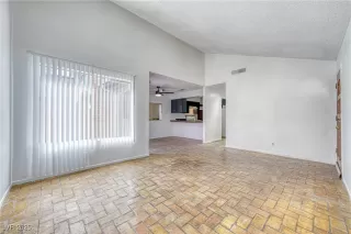 Photo #2: 2669746 Listing