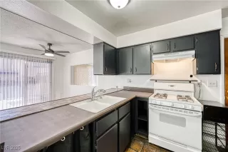 Photo #3: 2669746 Listing