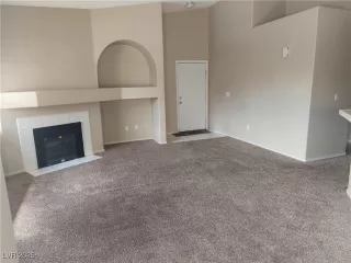 Photo #3: 2669761 Listing