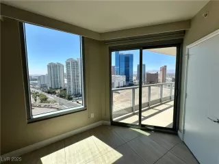 Photo #3: 2669786 Listing 