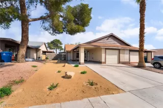 Photo #3: 2669817 Listing