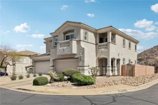 Photo #2: 2669821 Listing 