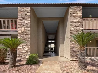 Photo #3: 2669838 Listing