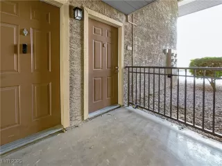 Photo #4: 2669838 Listing