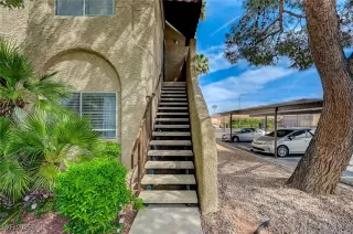 Photo #1: 2669864 Listing 