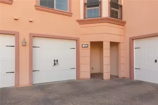 Photo #1: 2669876 Listing 