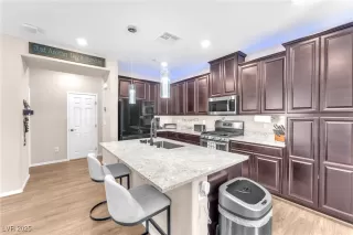 Photo #3: 2669881 Listing 