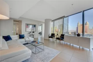 Photo #2: 2669884 Listing 