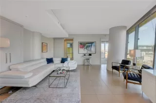 Photo #3: 2669884 Listing 