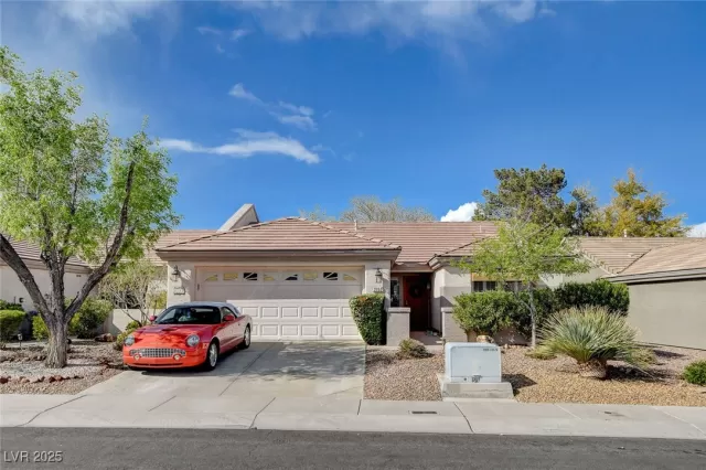 MLS: 2669895 Condo For Sale