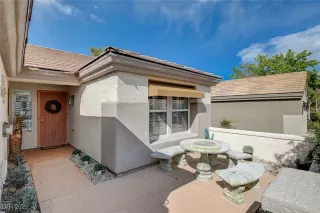 Photo #2: 2669895 Listing