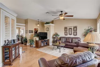 Photo #4: 2669895 Listing