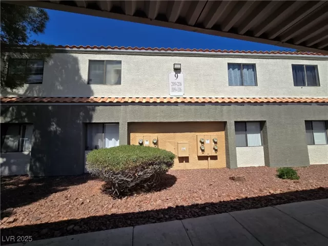 MLS: 2669917 Condo For Sale