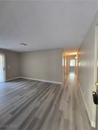 Photo #3: 2669917 Listing 