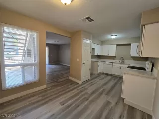 Photo #6: 2669917 Listing 