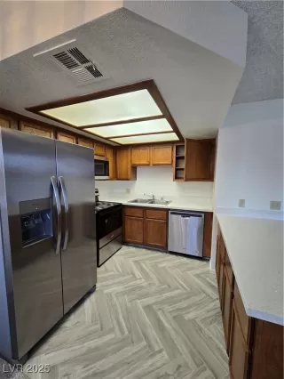 Photo #5: 2669924 Listing 